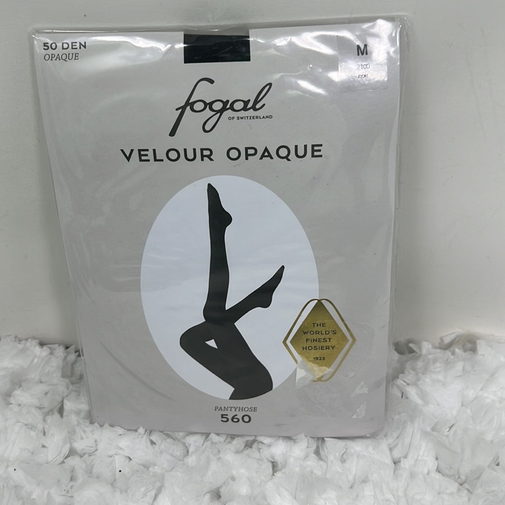 Fogal Velour Opaque 50 DEN Pantyhose Women’s Medium Noir (Black)